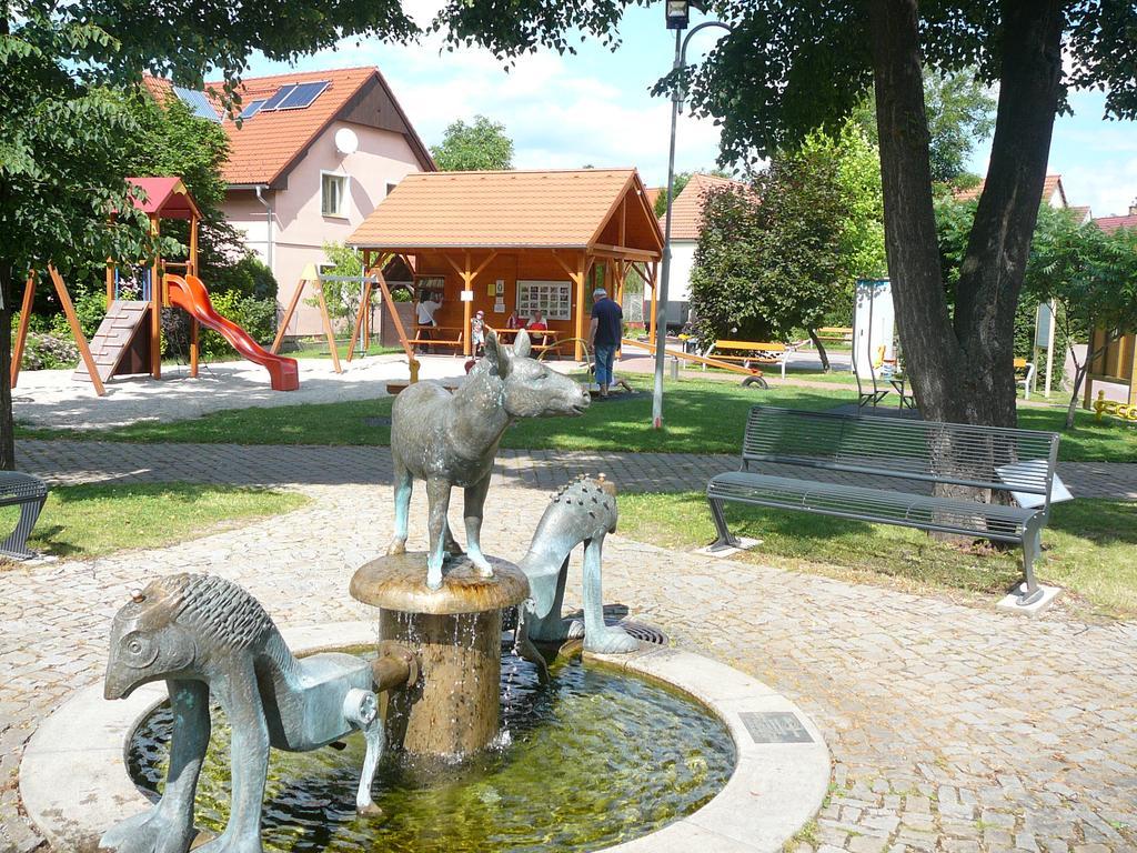 Penzion U Stoly Usilne ภายนอก รูปภาพ